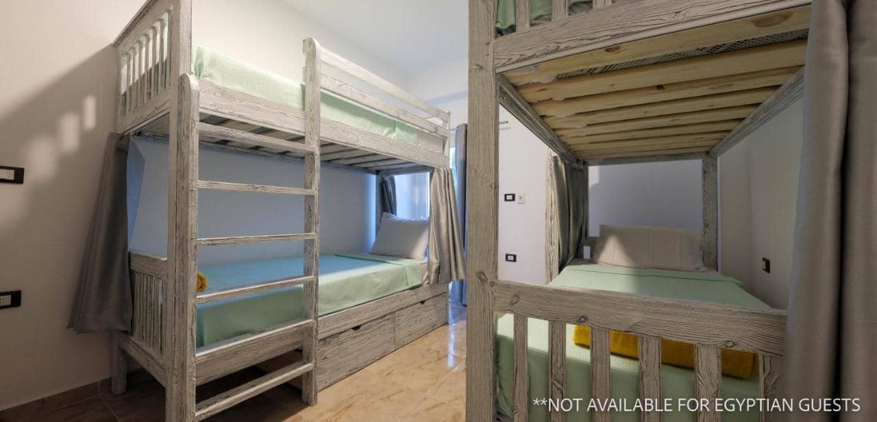 Mixed Bunk Beds in Dorms